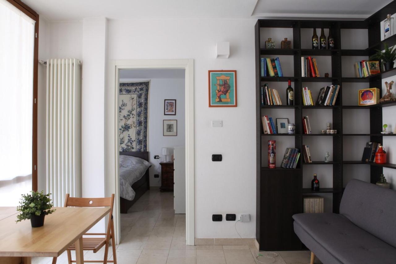 Terrace Apartment Close To Metro Station Milán Exteriér fotografie