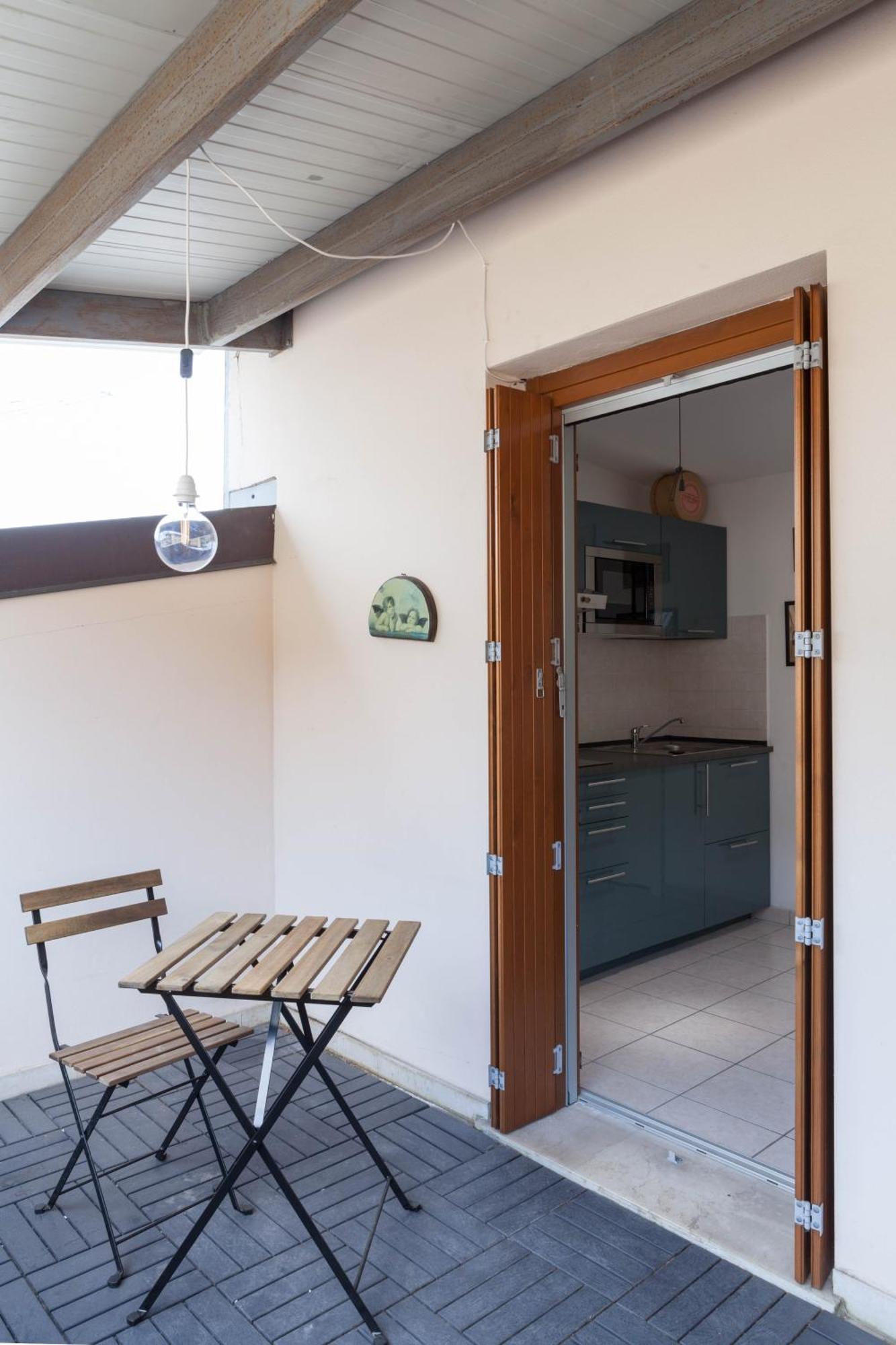 Terrace Apartment Close To Metro Station Milán Exteriér fotografie